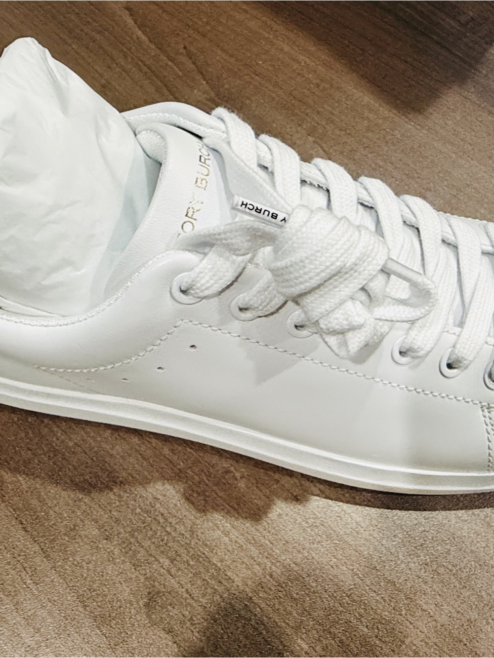 Tory Burch Howell Court Leather Tennis Shoe - Titanium White / Silver - Picture 4 of 7